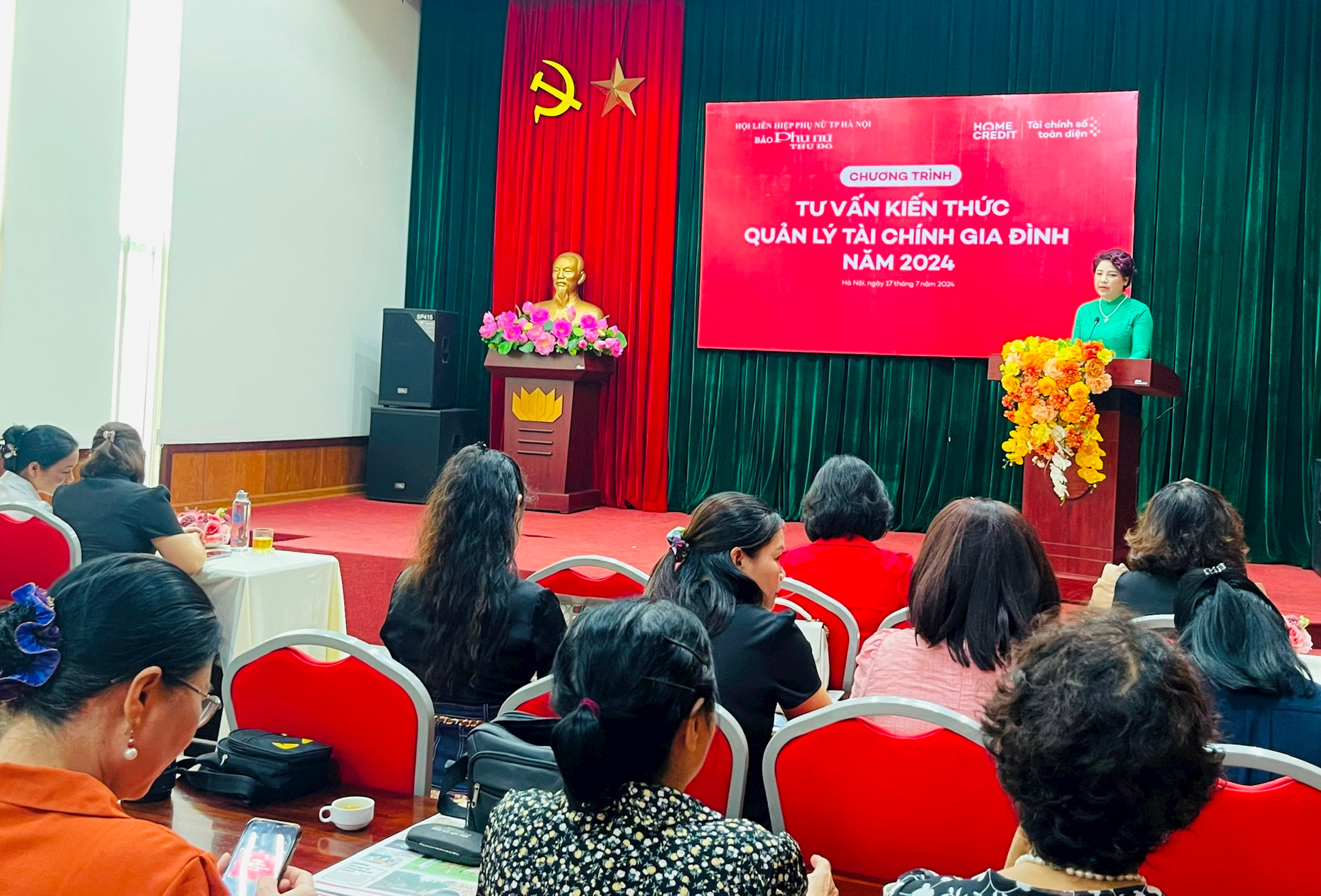 Báo Phụ nữ Thủ đô đồng hành cùng phụ nữ phát triển kinh tế