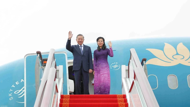 Tổng Bí thư, Chủ tịch nước Tô Lâm lên đường thăm cấp Nhà nước tới nước Cộng hòa nhân dân Trung Hoa