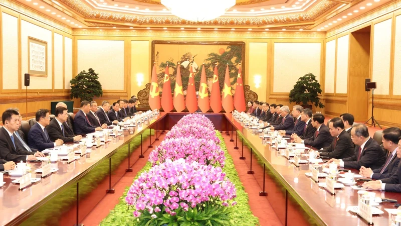 Tuyên bố chung về việc tăng cường hơn nữa quan hệ Đối tác hợp tác chiến lược toàn diện, thúc đẩy xây dựng Cộng đồng chia sẻ tương lai Việt Nam-Trung Quốc
