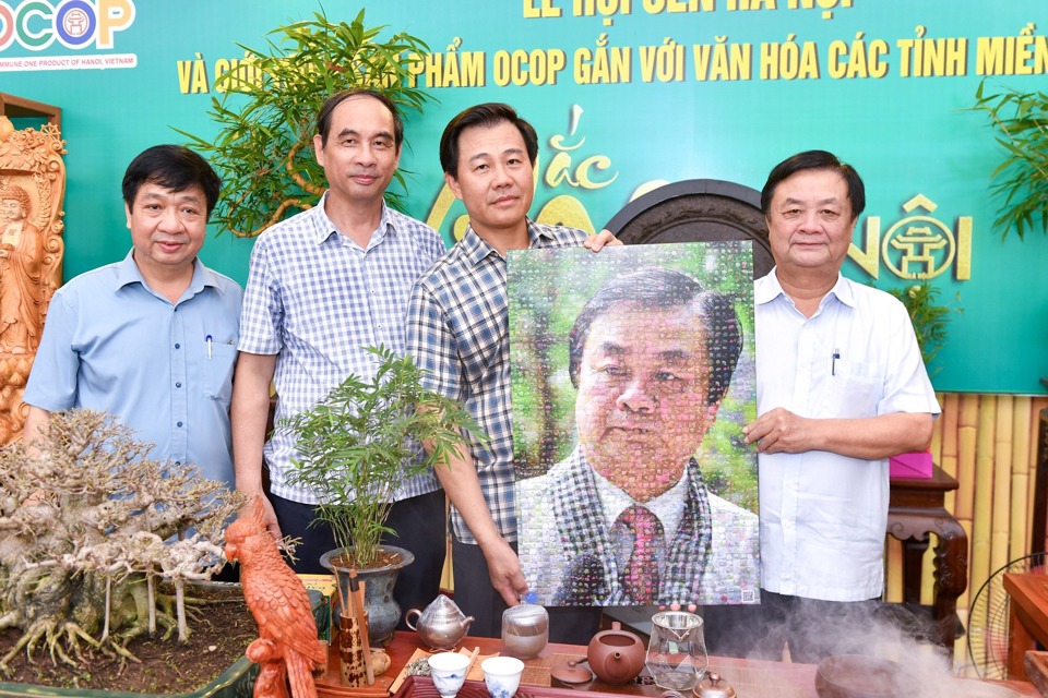 Lễ hội Sen Hà Nội: Nâng tầm giá trị sản phẩm OCOP, khẳng định vị thế của hoa sen Việt Nam