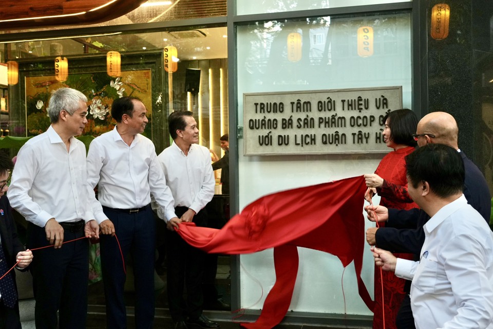 Trung tâm giới thiệu và quảng bá sản phẩm OCOP gắn với du lịch Quận Tây Hồ: Điểm nhấn mới trong phát triển kinh tế và văn hóa