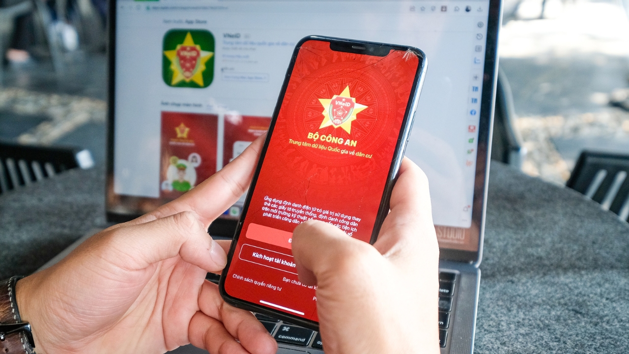 Thành phố Hà Nội thí điểm cấp Phiếu Lý lịch tư pháp qua ứng dụng VNeID từ tháng 10-2024
