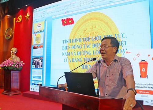 Hội nghị thông tin thời sự: Định hướng chiến lược trong bối cảnh quốc tế và trong nước