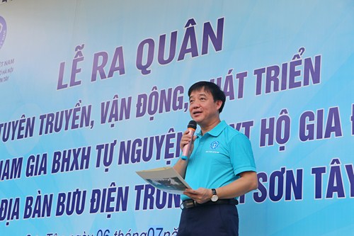 Ra quân vận động người dân tham gia bảo hiểm xã hội tự nguyện, bảo hiểm y tế hộ gia đình