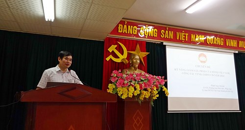 Nâng cao hiệu quả giám sát đầu tư cộng đồng: Thị xã Sơn Tây tổ chức tập huấn cho cán bộ Mặt trận