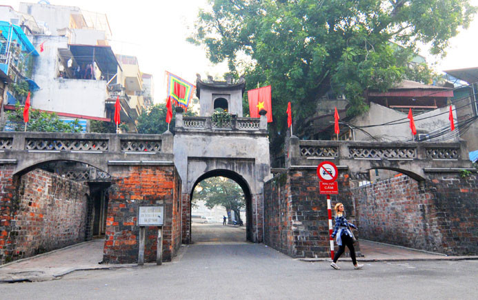 Trưng bày tài liệu lưu trữ về Hà Nội và những Cửa Ô: Khám phá dấu ấn lịch sử Thủ đô qua các thời kỳ
