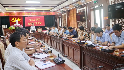Thị ủy Sơn Tây sơ kết 6 tháng thực hiện Nghị quyết số 15-NQ/TU và Chỉ thị số 15-CT/TU, đẩy mạnh công tác xây dựng Đảng và ổn định chính trị