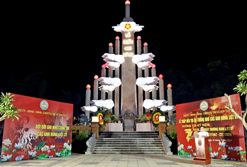 Lễ thắp nến tri ân: Tỏa sáng lòng biết ơn đối với những người ngã xuống vì Tổ quốc
