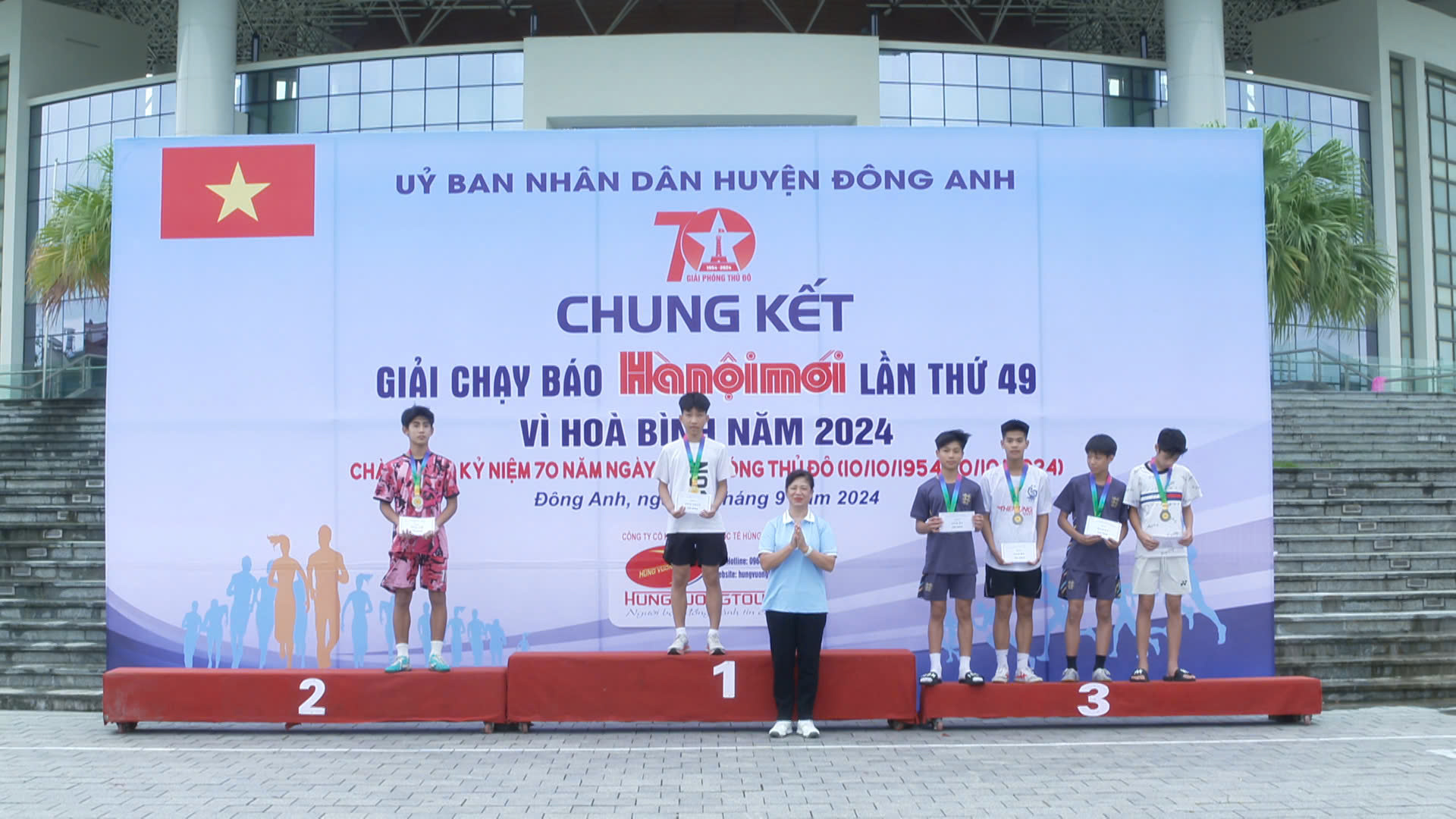 Sôi nổi Giải chạy Báo Hànội mới lần thứ 49 - Vì hòa bình huyện Đông Anh năm 2024