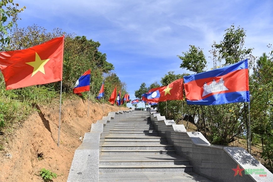Làm thất bại chiến lược "diễn biến hòa bình" Kiên trì đấu tranh với âm mưu “phá bĩnh” quan hệ láng giềng