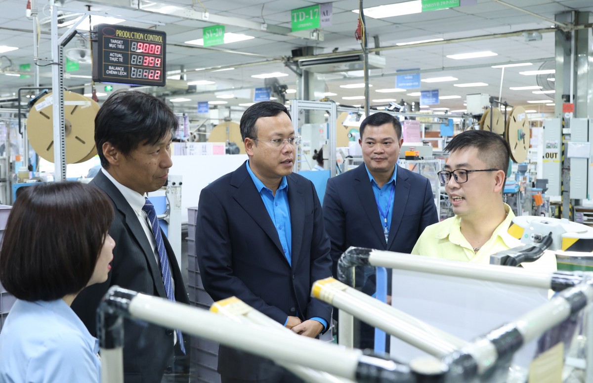 Liên đoàn Lao động thành phố Hà Nội đồng hành cùng doanh nghiệp chăm lo Tết cho người lao động