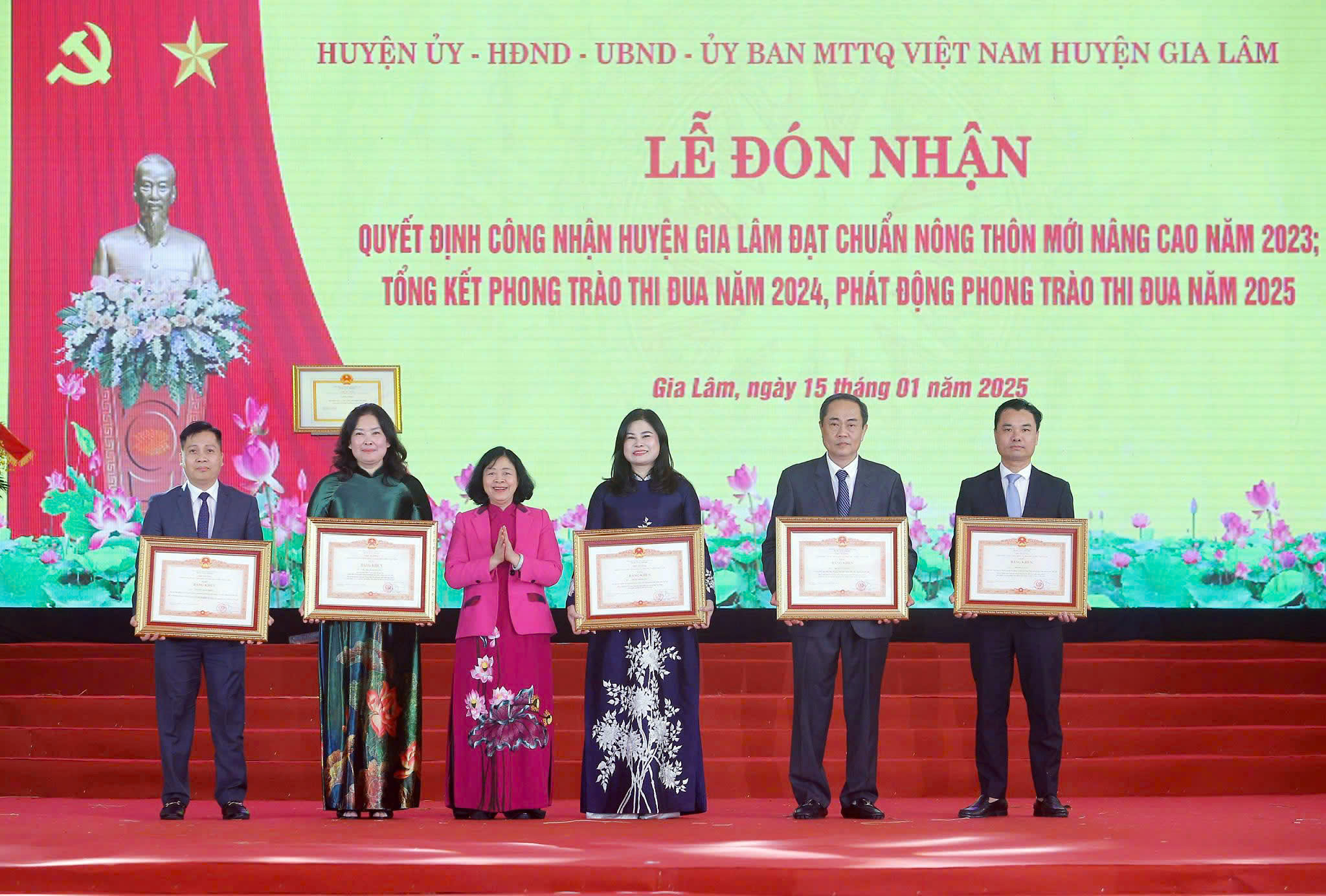 Huyện Gia Lâm được công nhận đạt chuẩn nông thôn mới nâng cao
