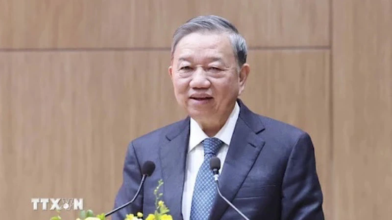 Tổng Bí thư Tô Lâm gặp mặt, chúc Tết cán bộ Công an cấp cao các thời kỳ