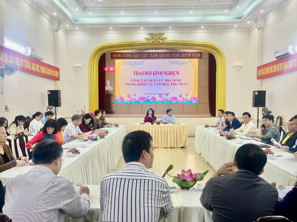 Sở Văn hóa và Thể thao Hà Nội và Sở Văn hóa và Thể thao tỉnh Thừa Thiên Huế hợp tác phát triển công nghiệp văn hoá