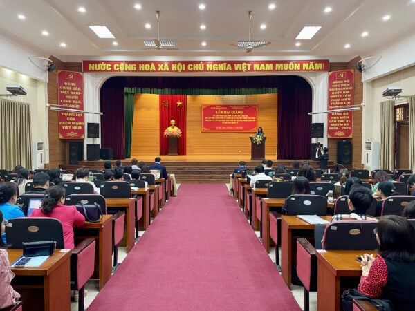 Hà Nội khai giảng các lớp cập nhật kiến thức văn hoá: Bước tiến mới trong phát triển nhân lực ngành văn hoá