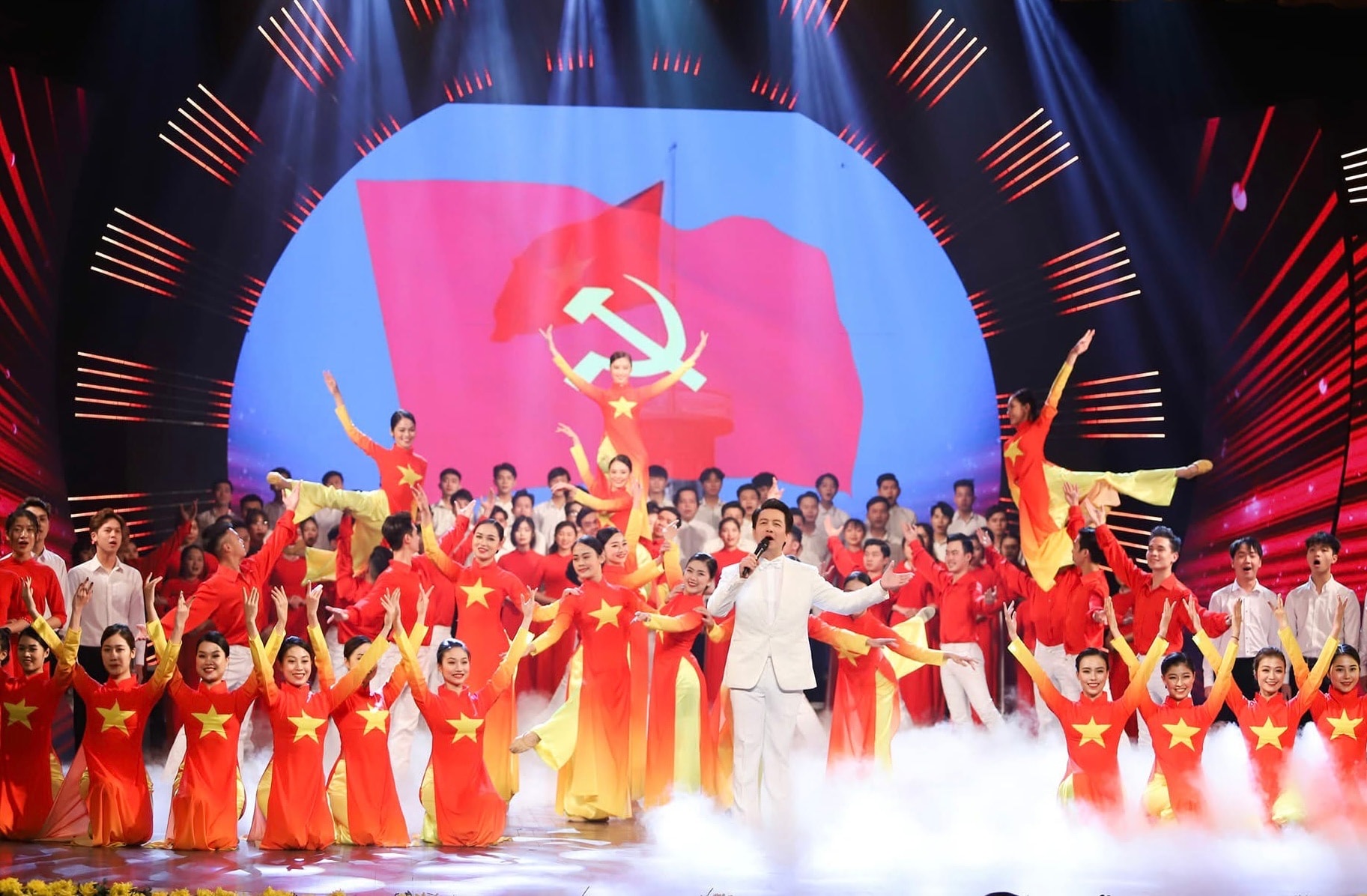 Chương trình nghệ thuật đặc biệt mừng Đảng, mừng Xuân, mừng đất nước đổi mới