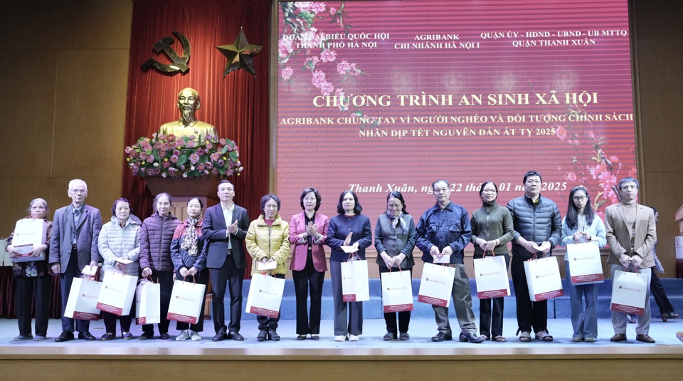 Quận Thanh Xuân lan toả yêu thương, mang xuân ấm đến những hoàn cảnh khó khăn