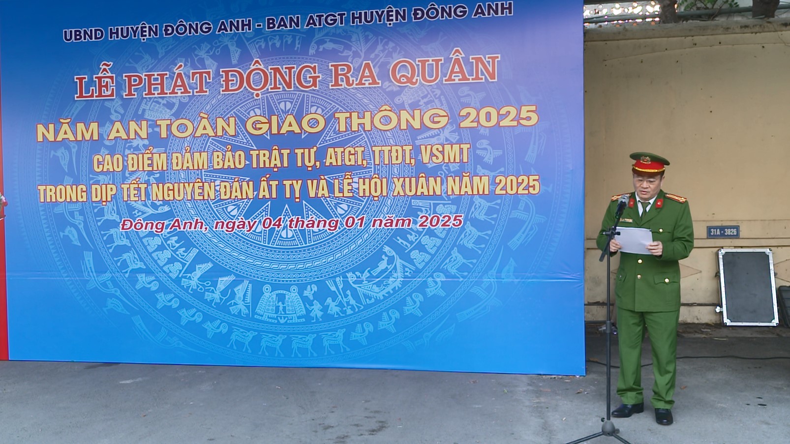 Huyện Đông Anh ra quân năm an toàn giao thông 2025: Siết chặt kỷ cương, đảm bảo an toàn cho nhân dân vui Xuân, đón Tết