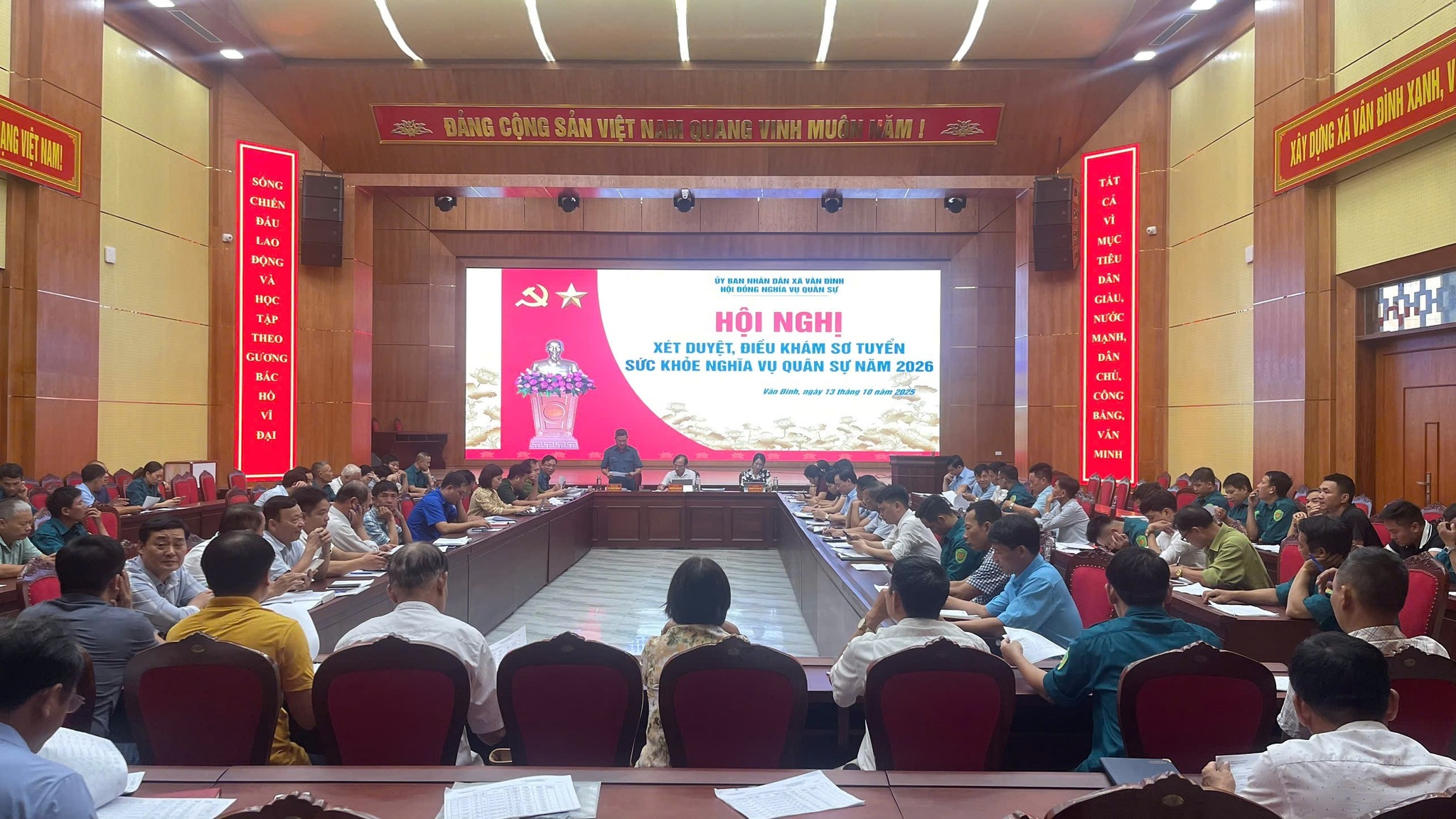 Xã Vân Đình tổ chức hội nghị xét duyệt, điều khám sơ tuyển sức khỏe nghĩa vụ quân sự năm 2026