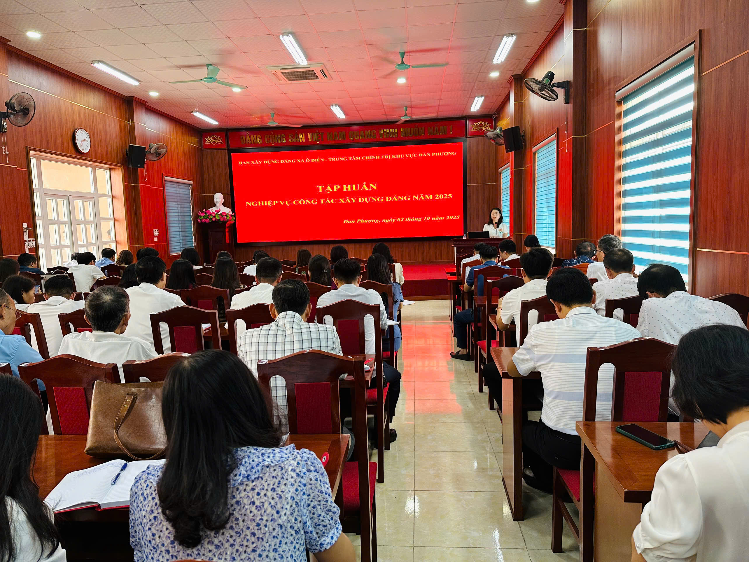 Xã Ô Diên tập huấn nghiệp vụ công tác xây dựng Đảng, nâng cao năng lực đội ngũ cán bộ cơ sở