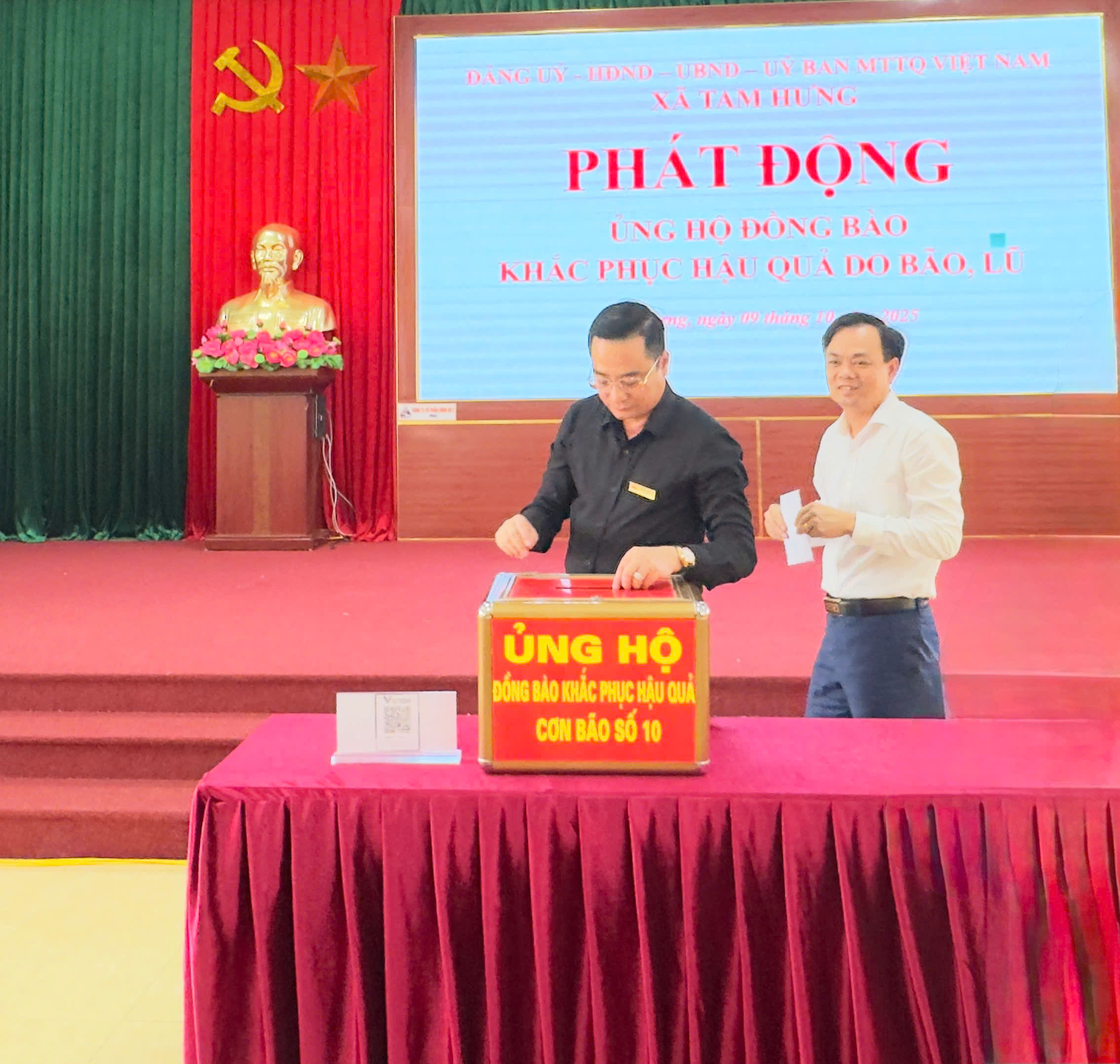 Xã  Tam Hưng phát động ủng hộ đồng bào vùng lũ: Lan tỏa tinh thần đoàn kết, sẻ chia