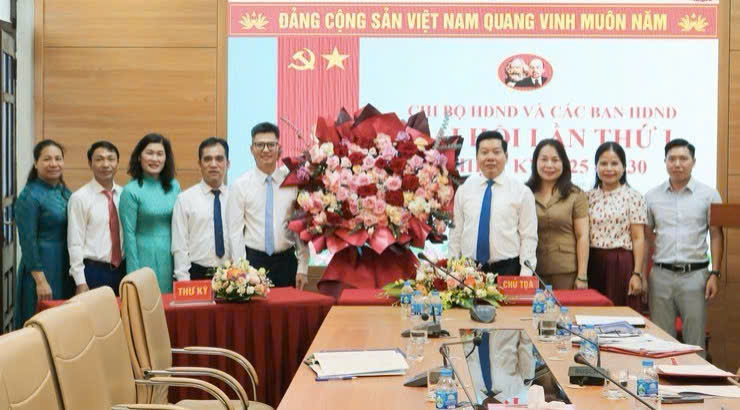 Chi bộ HĐND và các Ban HĐND xã Quốc Oai tổ chức Đại hội lần thứ I, khẳng định quyết tâm đổi mới trong nhiệm kỳ 2025-2030