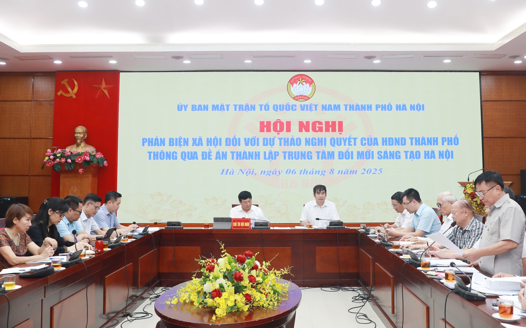 Hà Nội phản biện xã hội Đề án thành lập Trung tâm Đổi mới sáng tạo: Làm rõ mô hình, cơ chế vận hành và chức năng “nhạc trưởng” hệ sinh thái sáng tạo Thủ đô