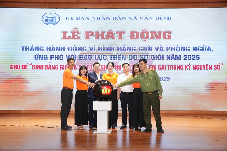 Xã Vân Đình phát động Tháng hành động vì bình đẳng giới và phòng ngừa, ứng phó với bạo lực trên cơ sở giới năm 2025