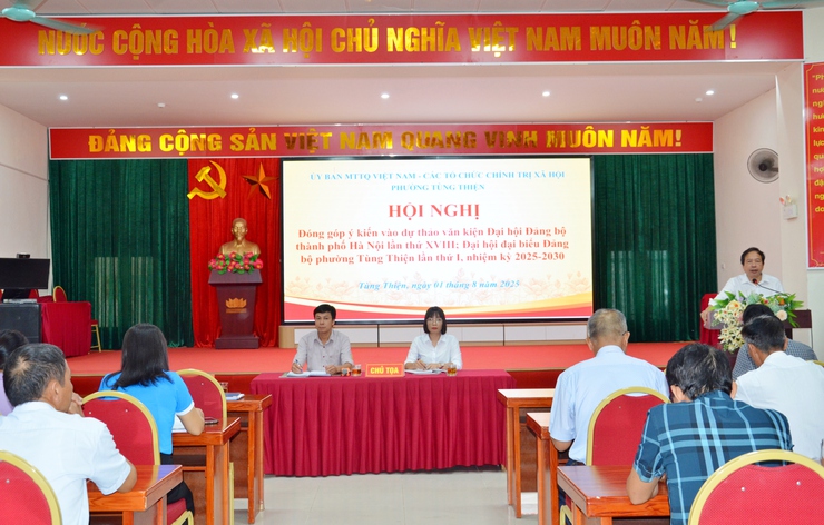 Phường Tùng Thiện lấy ý kiến rộng rãi vào Dự thảo Văn kiện Đại hội Đảng bộ: Phát huy dân chủ, củng cố khối đại đoàn kết toàn dân
