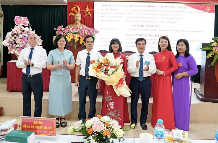 Đảng bộ Doanh nghiệp phường Sơn Tây định vị vai trò hạt nhân chính trị, dẫn dắt phát triển doanh nghiệp bền vững nhiệm kỳ 2025-2030