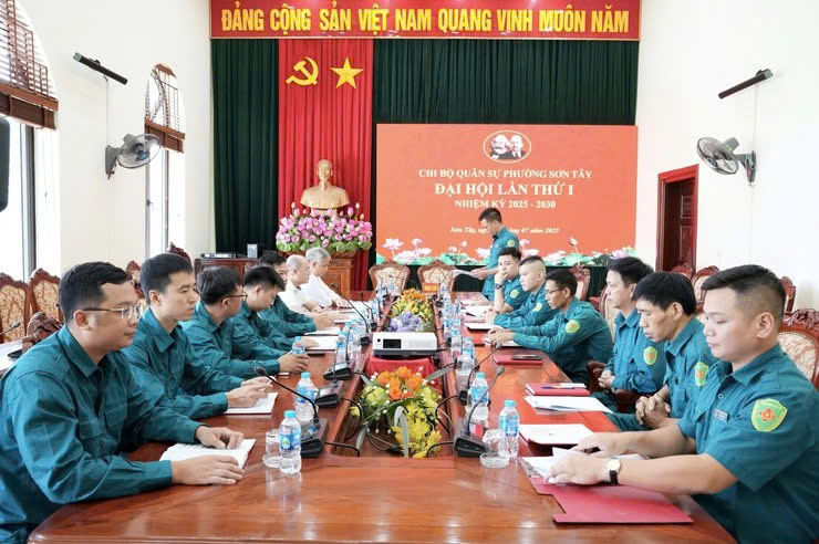 Đại hội Chi bộ Quân sự phường Sơn Tây xác định mục tiêu nhiệm kỳ 2025-2030, quyết tâm xây dựng lực lượng vững mạnh, kỷ cương