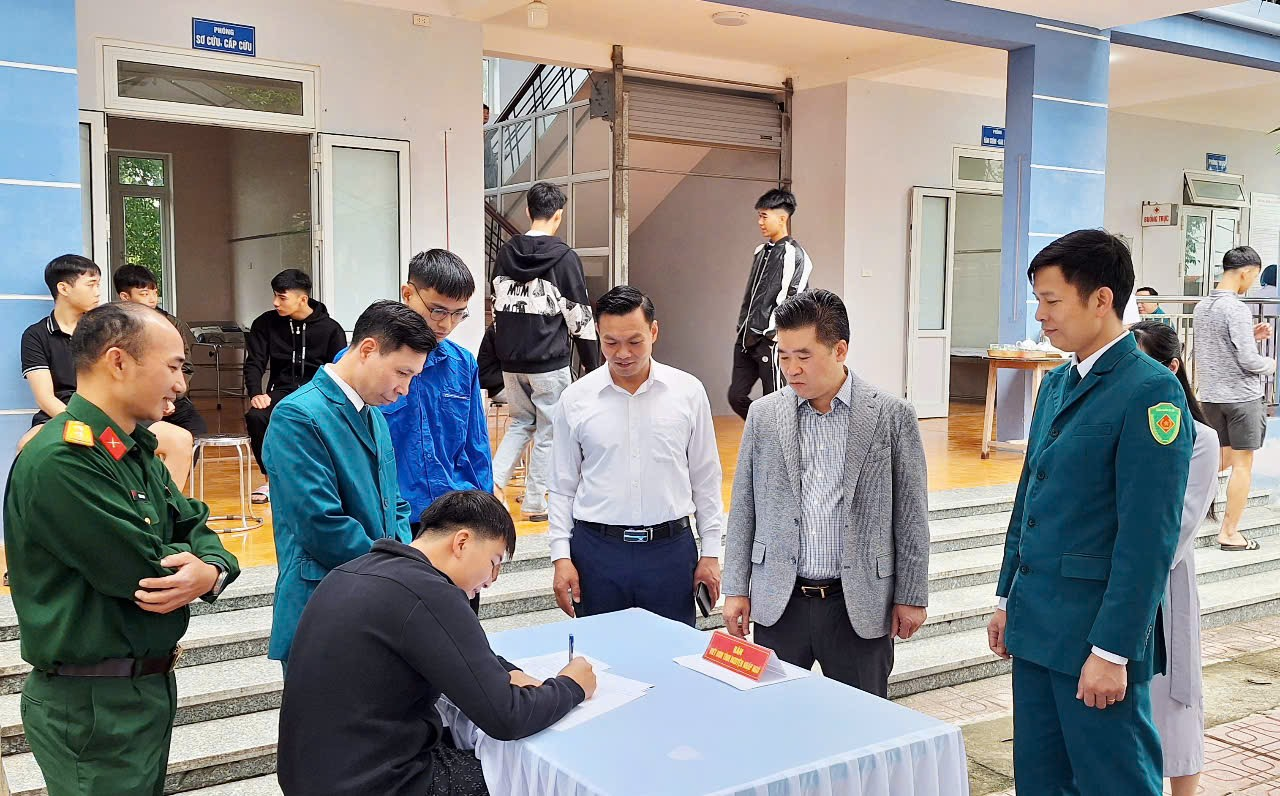 Xã Hát Môn hoàn thành công tác sơ tuyển sức khỏe nghĩa vụ quân sự năm 2026