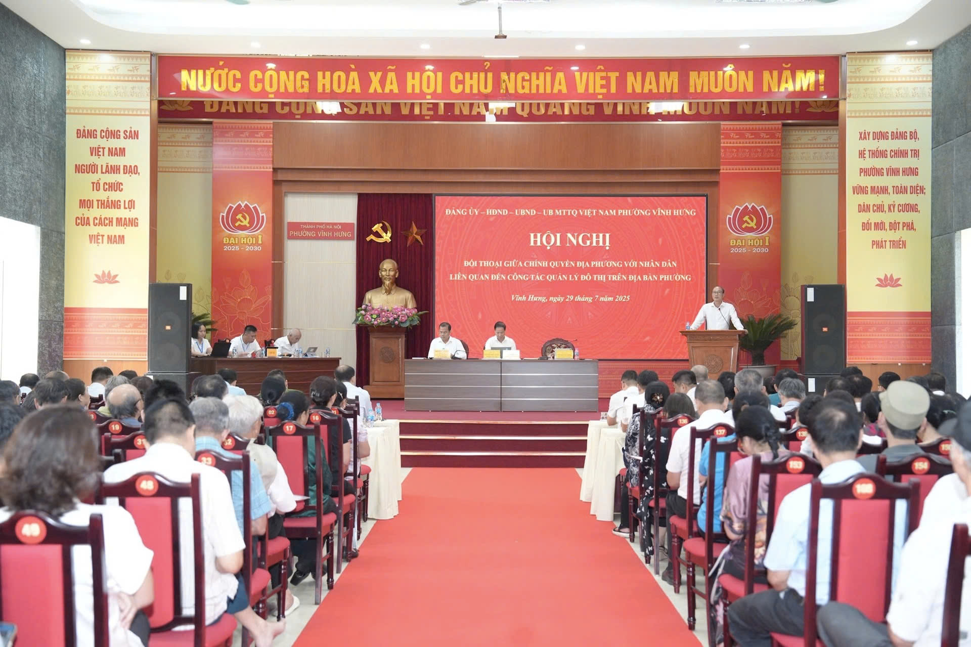 Phường Vĩnh Hưng tổ chức đối thoại với người dân, quyết liệt tháo gỡ điểm nghẽn quản lý đô thị