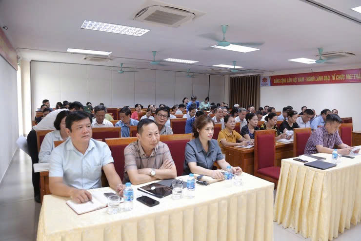Phường Dương Nội phát động Chiến dịch “45 ngày đêm” thúc đẩy chuyển đổi số toàn diện tại cơ sở