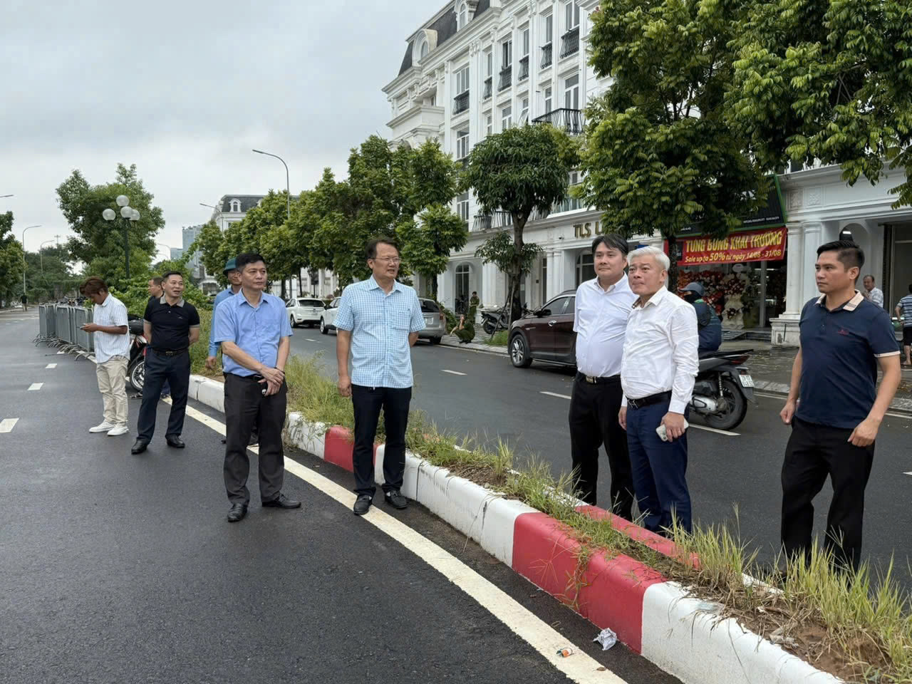 Phường Đại Mỗ quyết liệt ra quân lập lại trật tự đô thị, hướng tới không gian sống xanh - sạch - văn minh