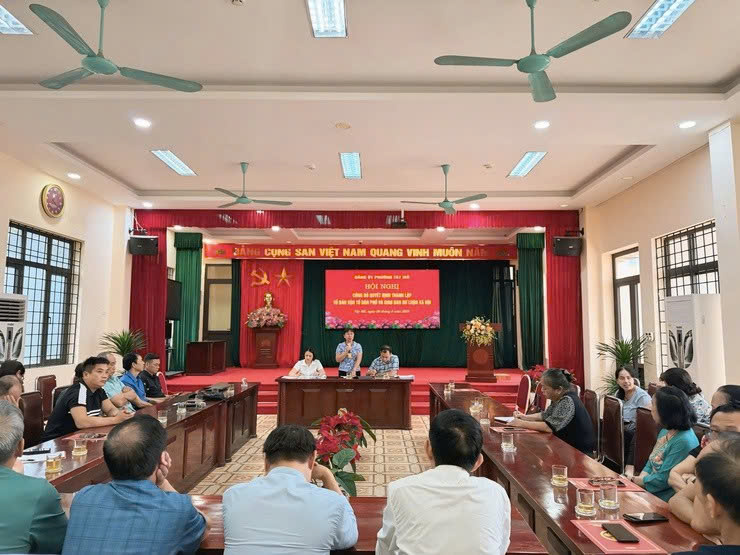 Phường Tây Mỗ công bố 21 Tổ dân vận Tổ dân phố: Tăng cường sức mạnh dân vận cơ sở, nắm chắc dư luận nhân dân