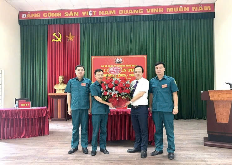 Chi bộ Quân sự phường Đông Ngạc quyết tâm nâng cao sức chiến đấu, xây dựng lực lượng vững mạnh trong nhiệm kỳ 2025-2030