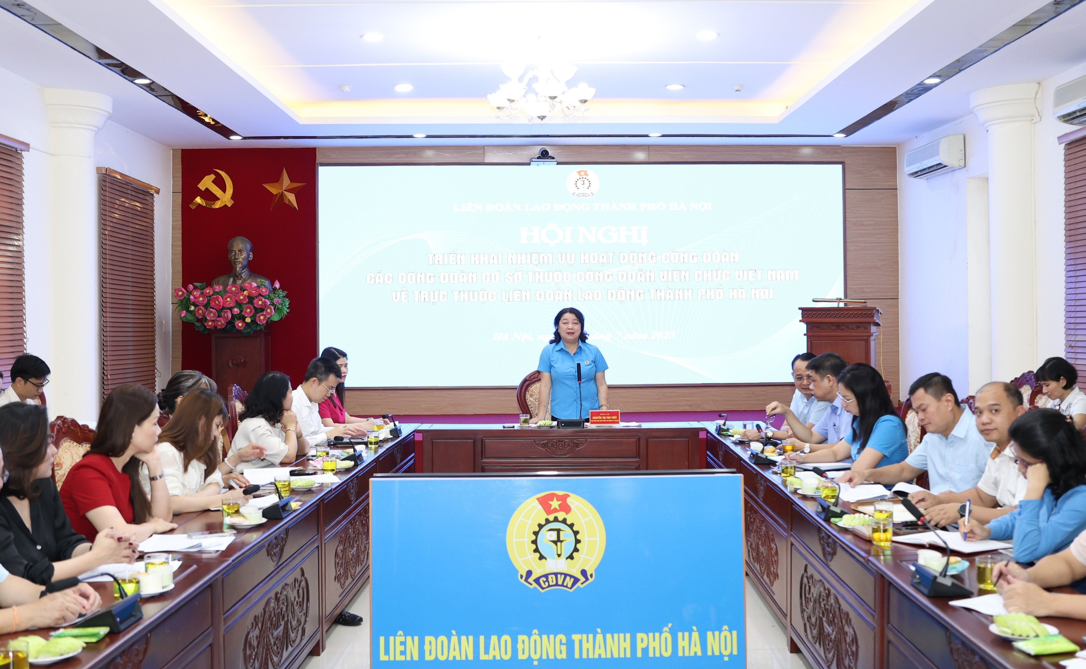 Liên đoàn Lao động thành phố Hà Nội triển khai nhiệm vụ trọng tâm, tiếp nhận các công đoàn cơ sở trực thuộc: Tăng sức mạnh hệ thống, nâng cao chất lượng chăm lo người lao động
