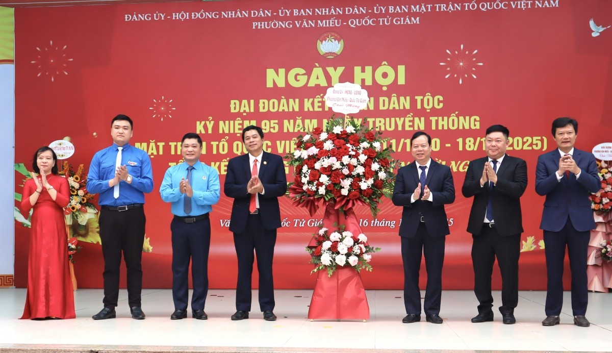 Ngày hội Đại đoàn kết lan tỏa tinh thần gắn kết, nhân ái tại phường Văn Miếu - Quốc Tử Giám