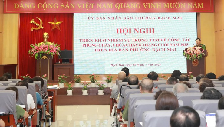 Phường Bạch Mai siết chặt phòng cháy, chữa cháy: Kiểm tra toàn diện, xử lý nghiêm vi phạm để bảo vệ an toàn khu dân cư