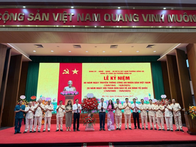 Phường Hồng Hà kỷ niệm 80 năm Ngày truyền thống Công an nhân dân, lan tỏa tinh thần “vì nhân dân phục vụ”