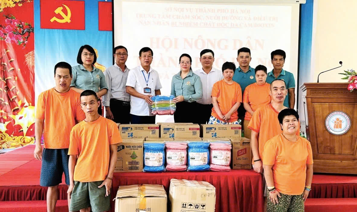 Hội Nông dân Hà Nội lan tỏa nghĩa tình tri ân, tiếp sức nạn nhân da cam và gia đình liệt sĩ