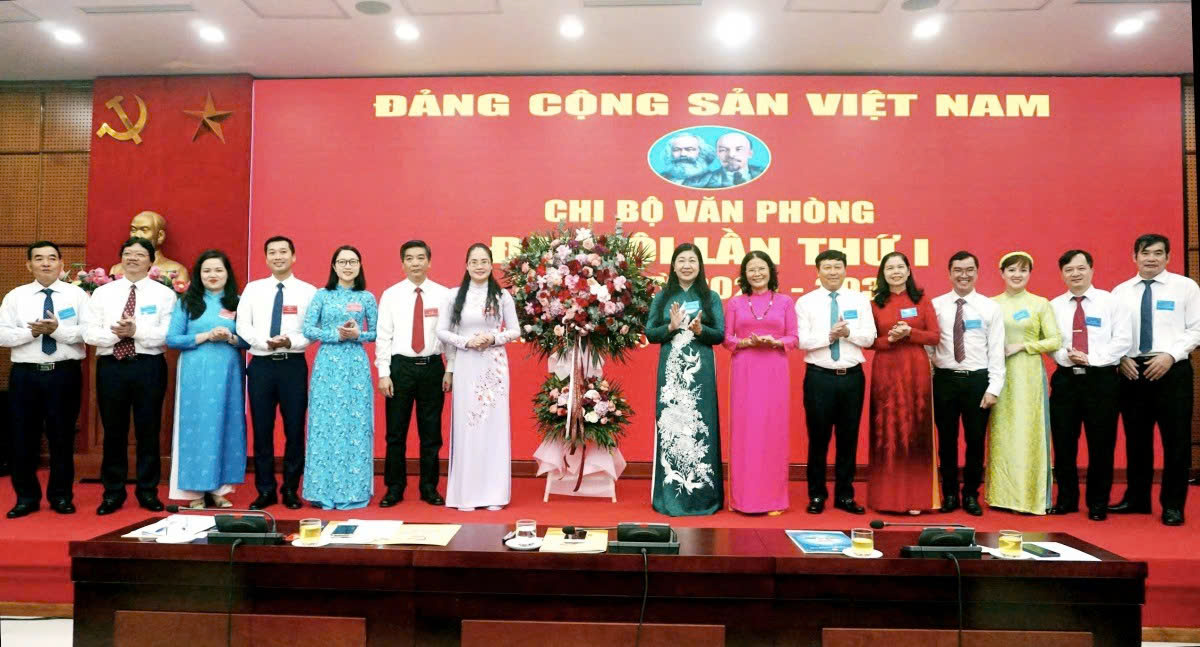Chi bộ Văn phòng Ủy ban Mặt trận Tổ quốc thành phố Hà Nội nâng cao chất lượng tham mưu, hướng tới nền hành chính Mặt trận chuyên nghiệp, hiện đại