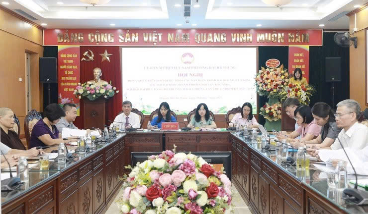 Phường Hai Bà Trưng lấy ý kiến góp ý Văn kiện Đại hội Đảng bộ lần thứ I nhiệm kỳ 2025-2030