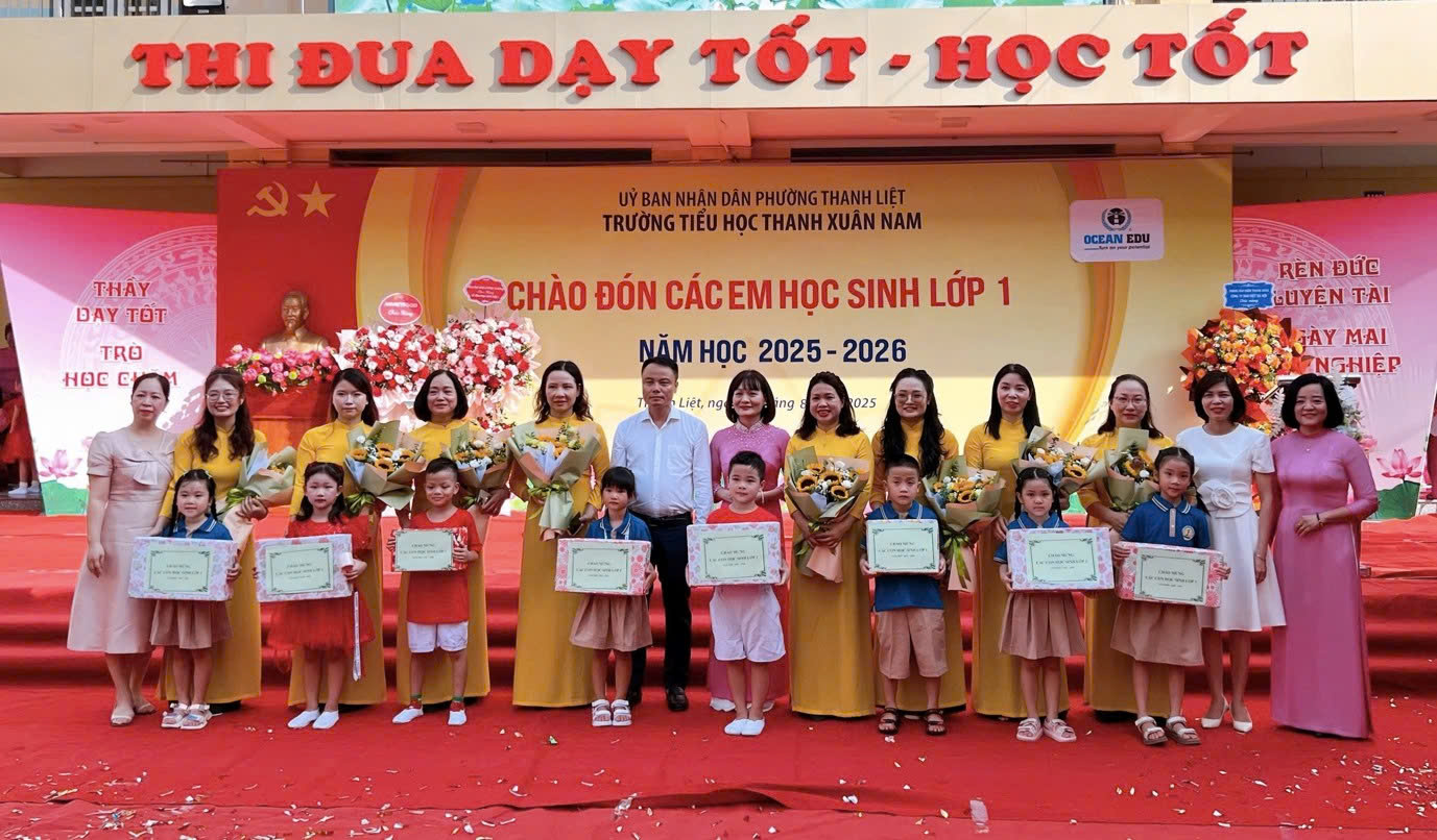Trường Tiểu học Thanh Xuân Nam rộn ràng đón 377 học sinh lớp 1, mở đầu hành trình mới của yêu thương và tri thức