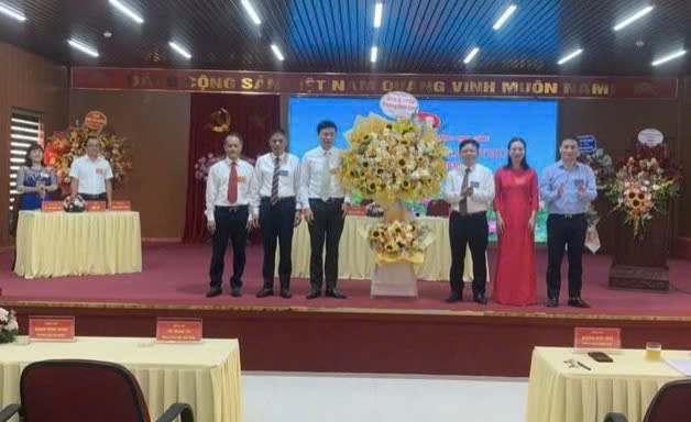 Đại hội đại biểu Đảng bộ Doanh nghiệp phường Định Công lần thứ I, nhiệm kỳ 2025–2030 thành công tốt đẹp