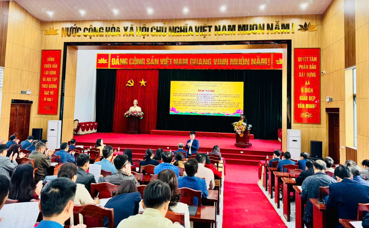 Đảng ủy xã Ô Diên triển khai ba nhiệm vụ trọng tâm: Kiểm điểm cuối năm - Sổ tay Đảng viên điện tử - Chiến dịch chuẩn hóa dữ liệu