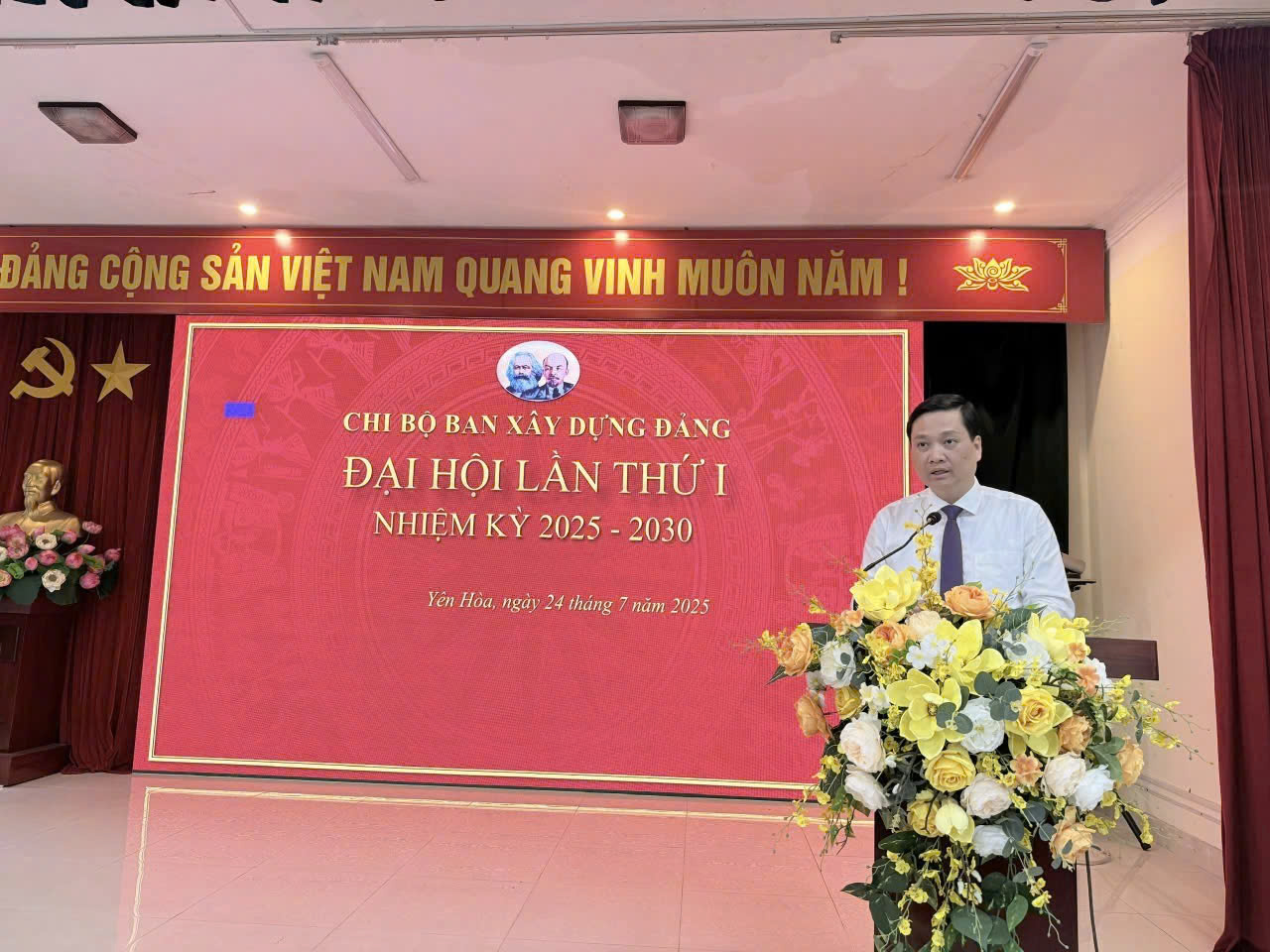 Đại hội Chi bộ Ban Xây dựng Đảng Yên Hòa