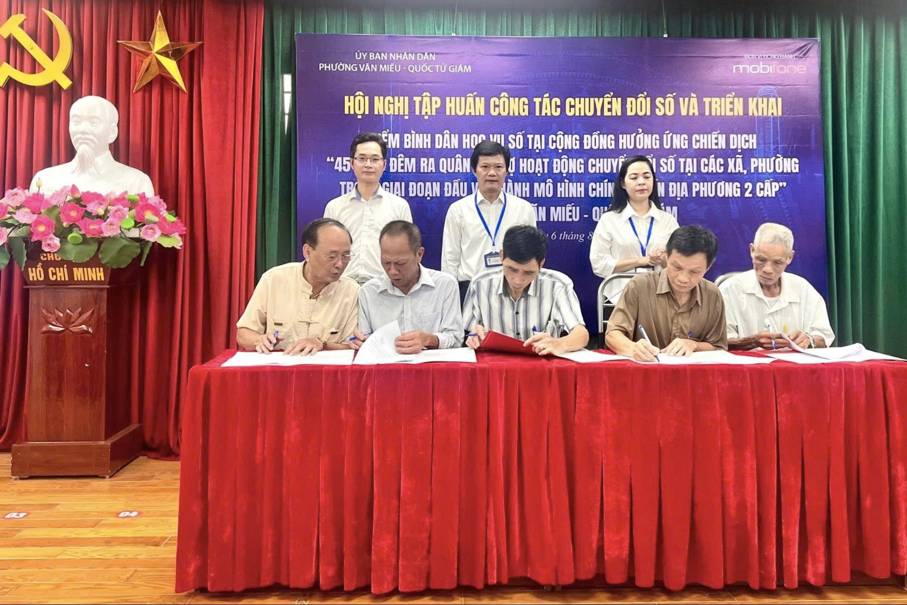 Phường Văn Miếu - Quốc Tử Giám phát động chiến dịch chuyển đổi số, ra mắt 103 tổ chuyển đổi số cộng đồng