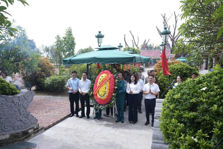 Xã Phù Đổng trang trọng tri ân các anh hùng liệt sĩ, lan tỏa đạo lý “Uống nước nhớ nguồn”